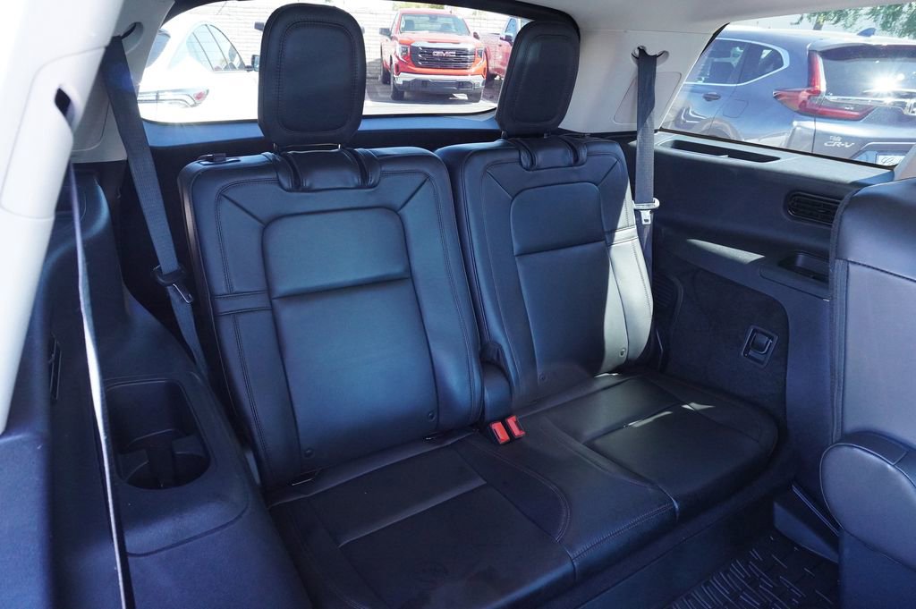 Used 2023 Lincoln Aviator Reserve w/ Equipment Group 201A image 10