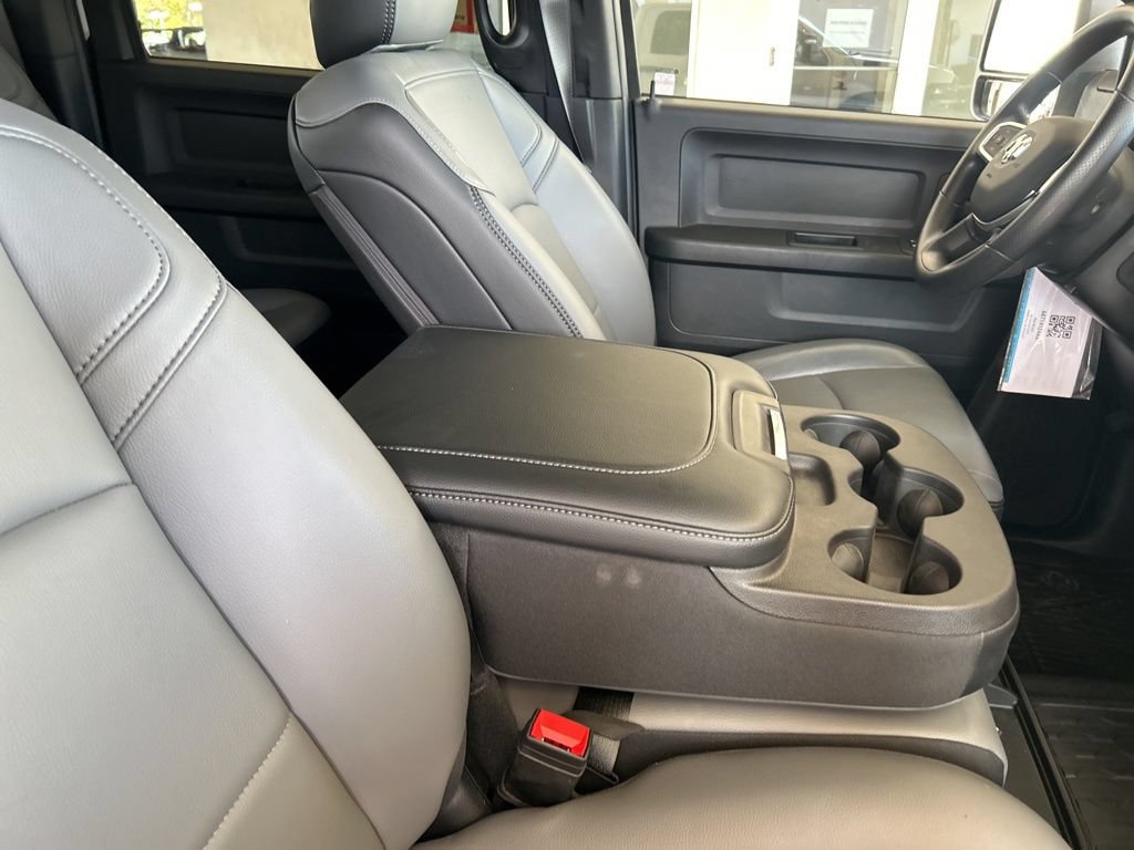 Used 2025 RAM 5500 Tradesman AWD/4WD image 22