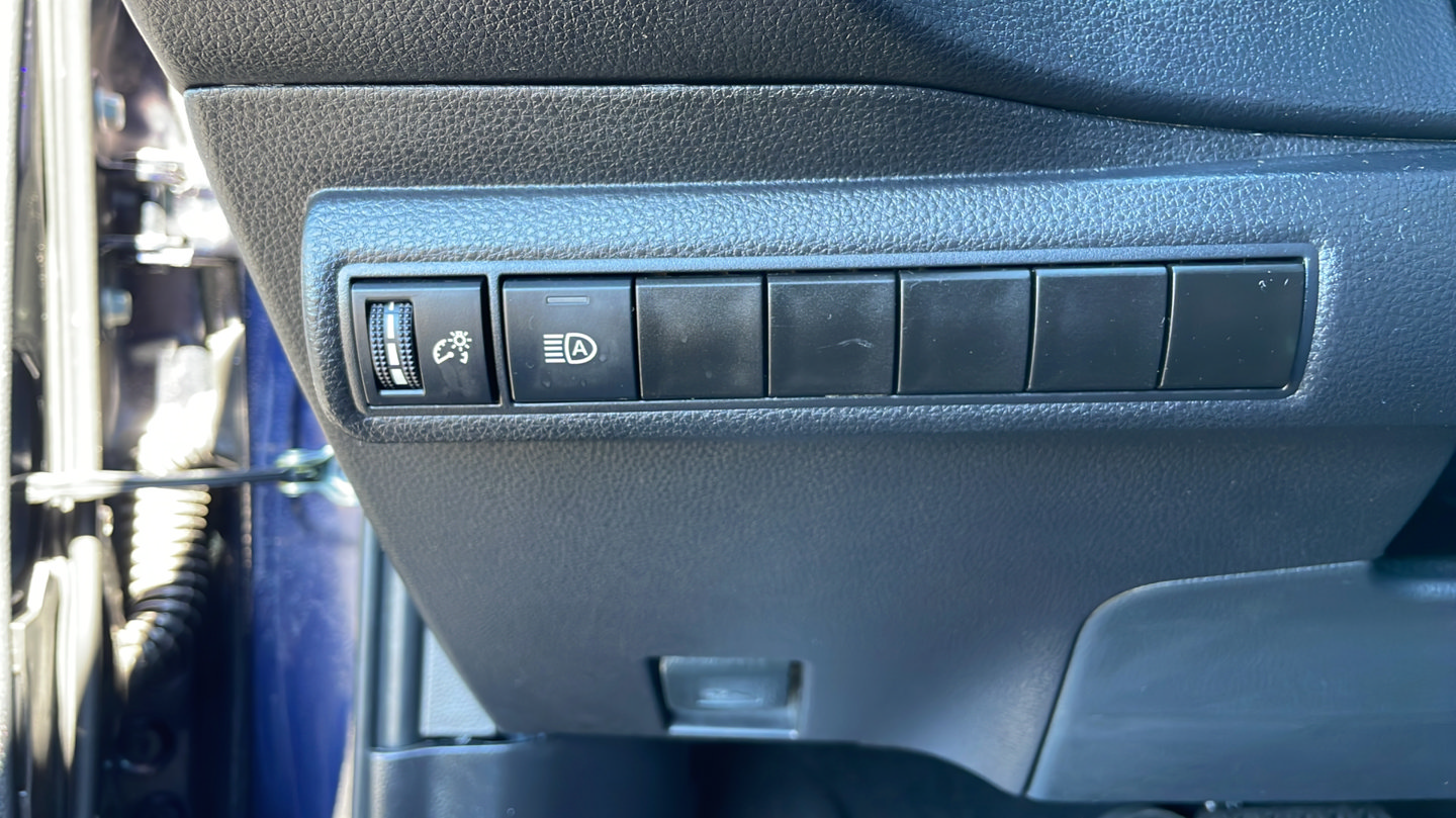 Certified 2025 Toyota Corolla LE FWD image 14