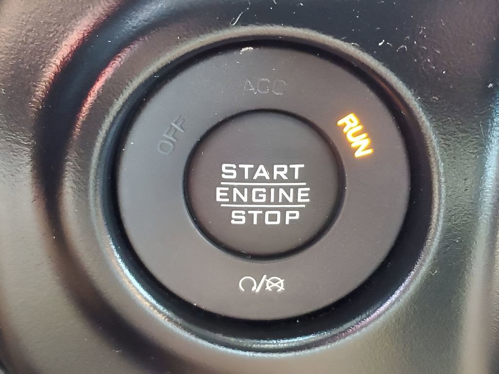 Used 2022 Jeep Wrangler Unlimited Rubicon AWD/4WD image 31