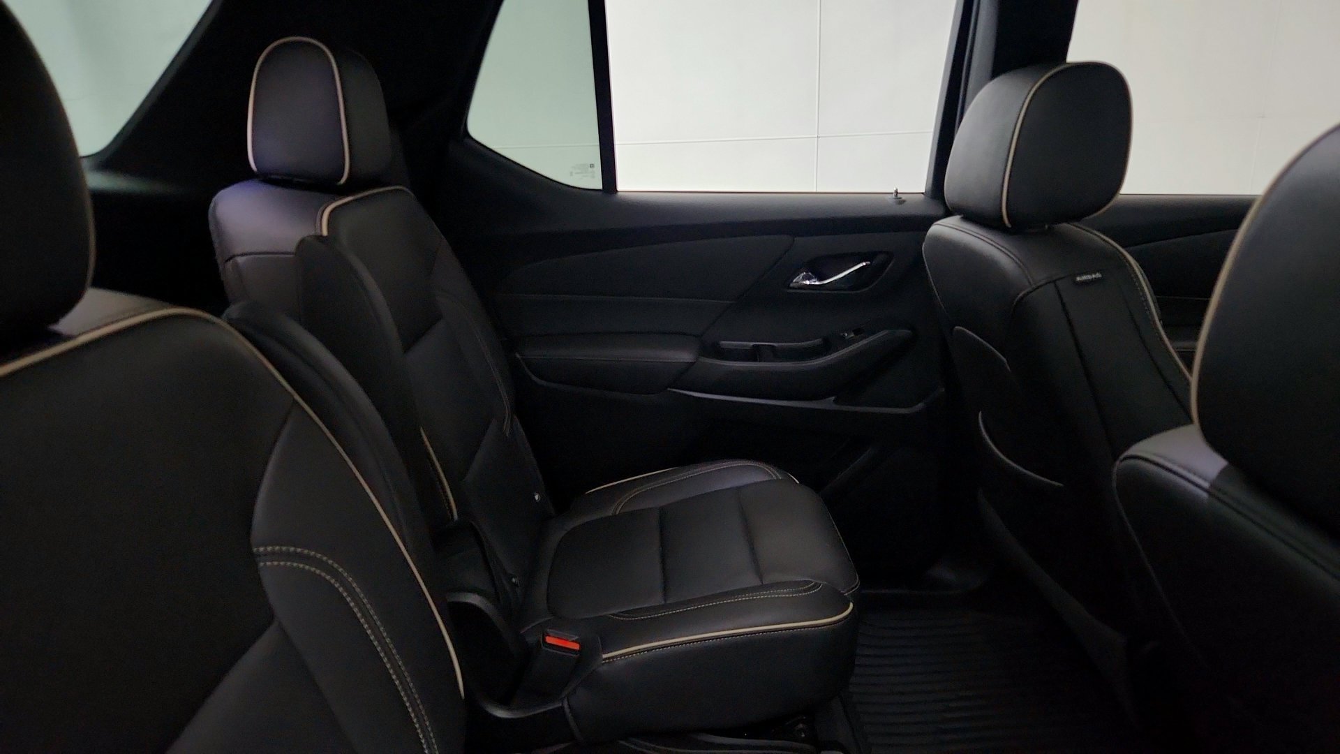 Certified 2023 Chevrolet Traverse Premier w/ Redline Edition FWD image 28