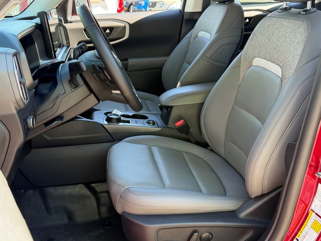 Used 2025 Ford Bronco Sport Badlands image 21