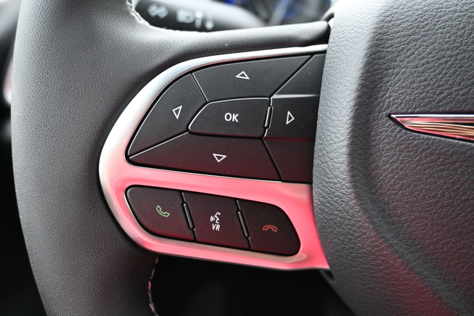 New 2026 Chrysler Pacifica Select image 9