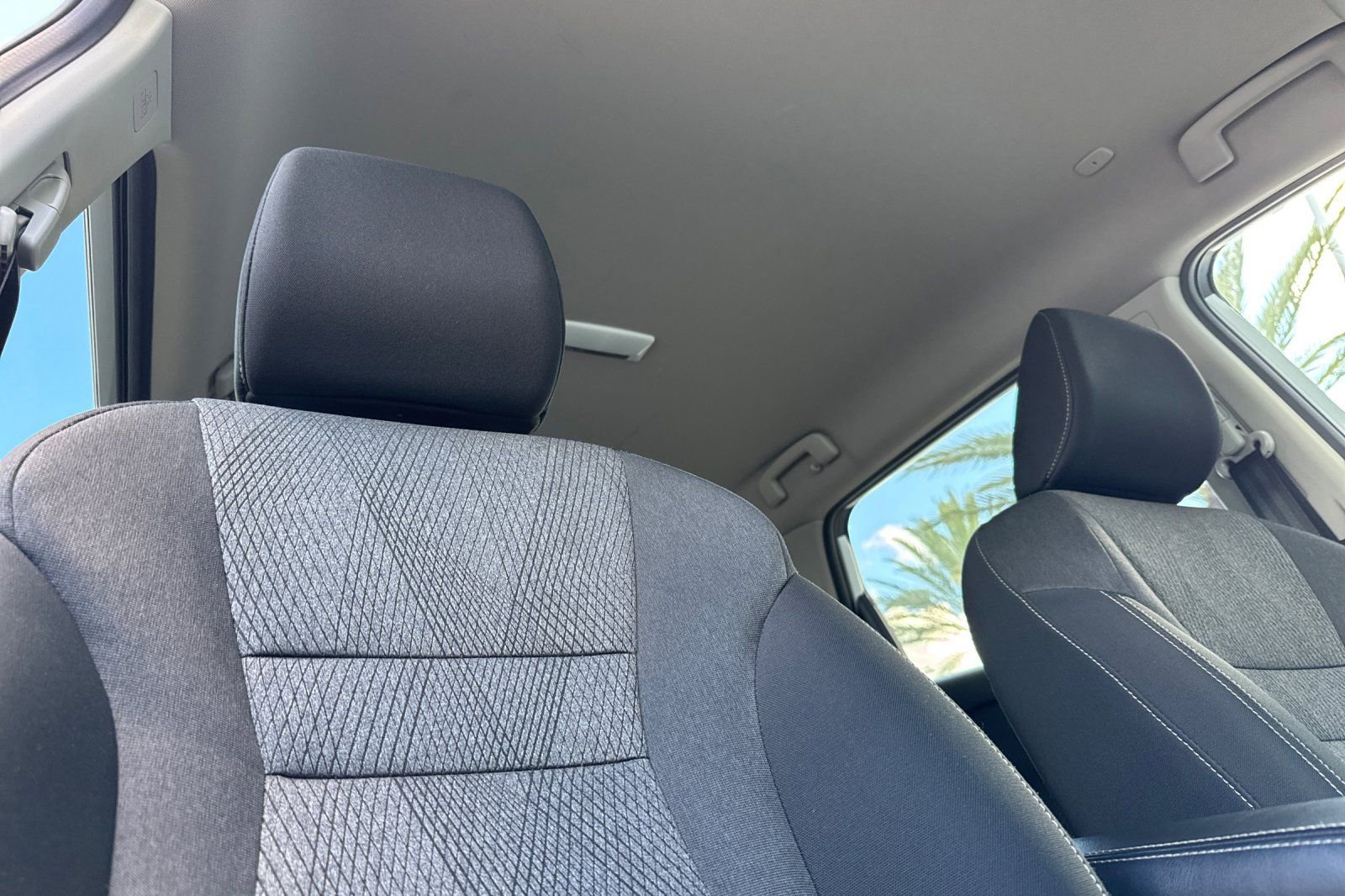 Used 2024 Nissan Rogue SV image 18