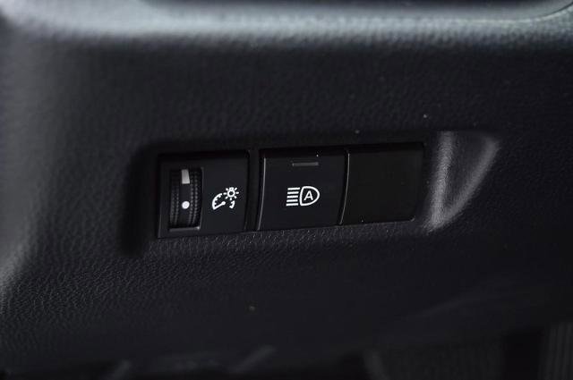 Used 2024 Toyota RAV4 LE image 10