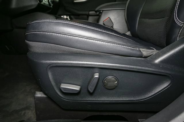 Used 2020 Ford Escape SEL AWD/4WD image 36