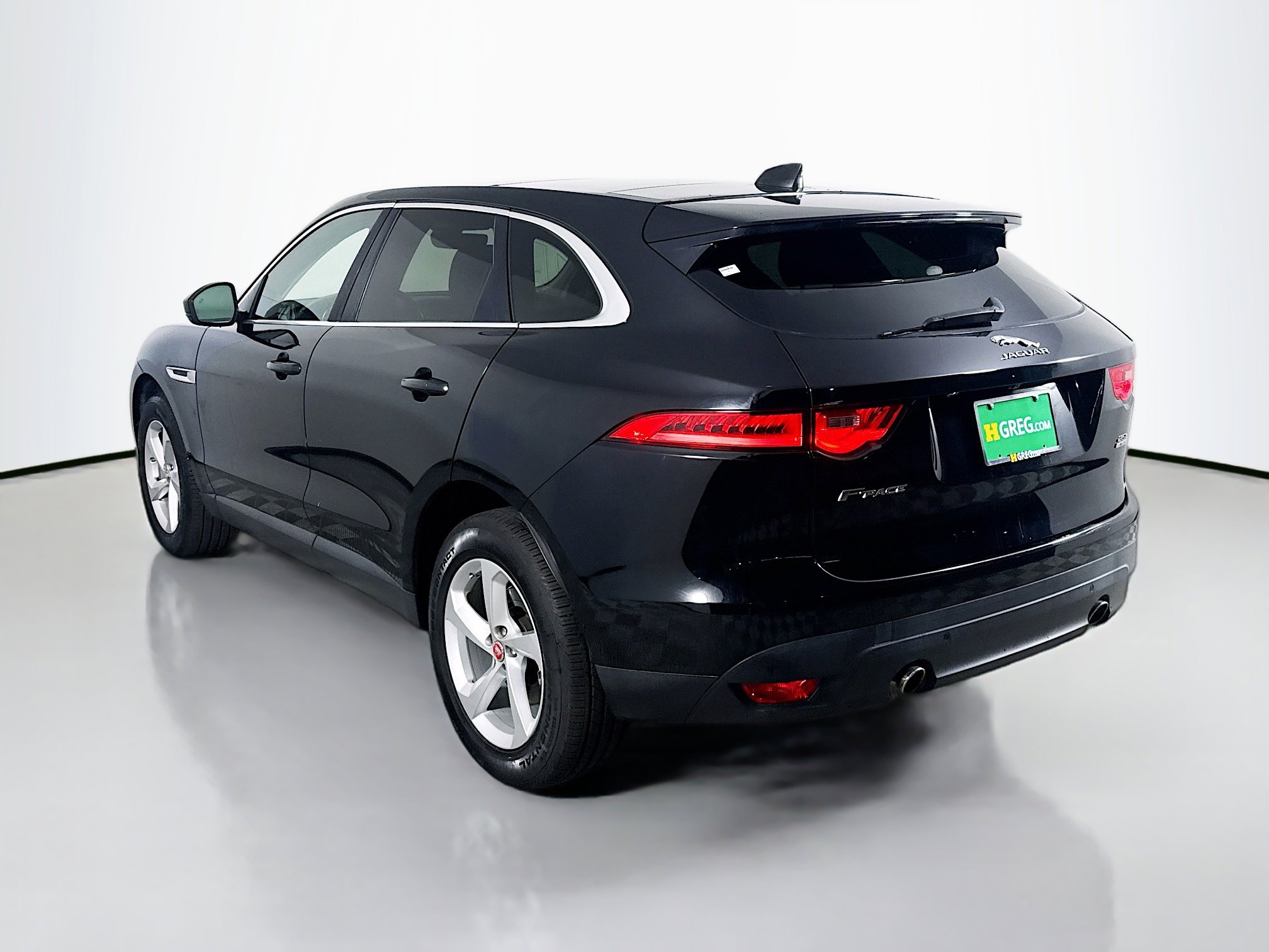 Used 2020 Jaguar F-PACE Premium image 7