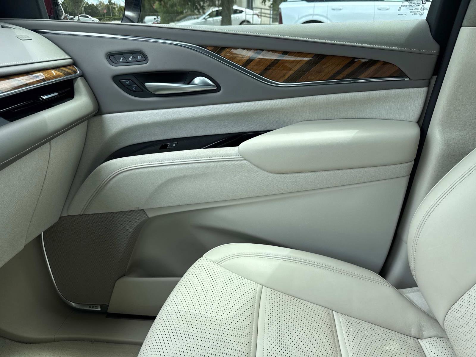 Certified 2024 Cadillac Escalade Sport Platinum image 25