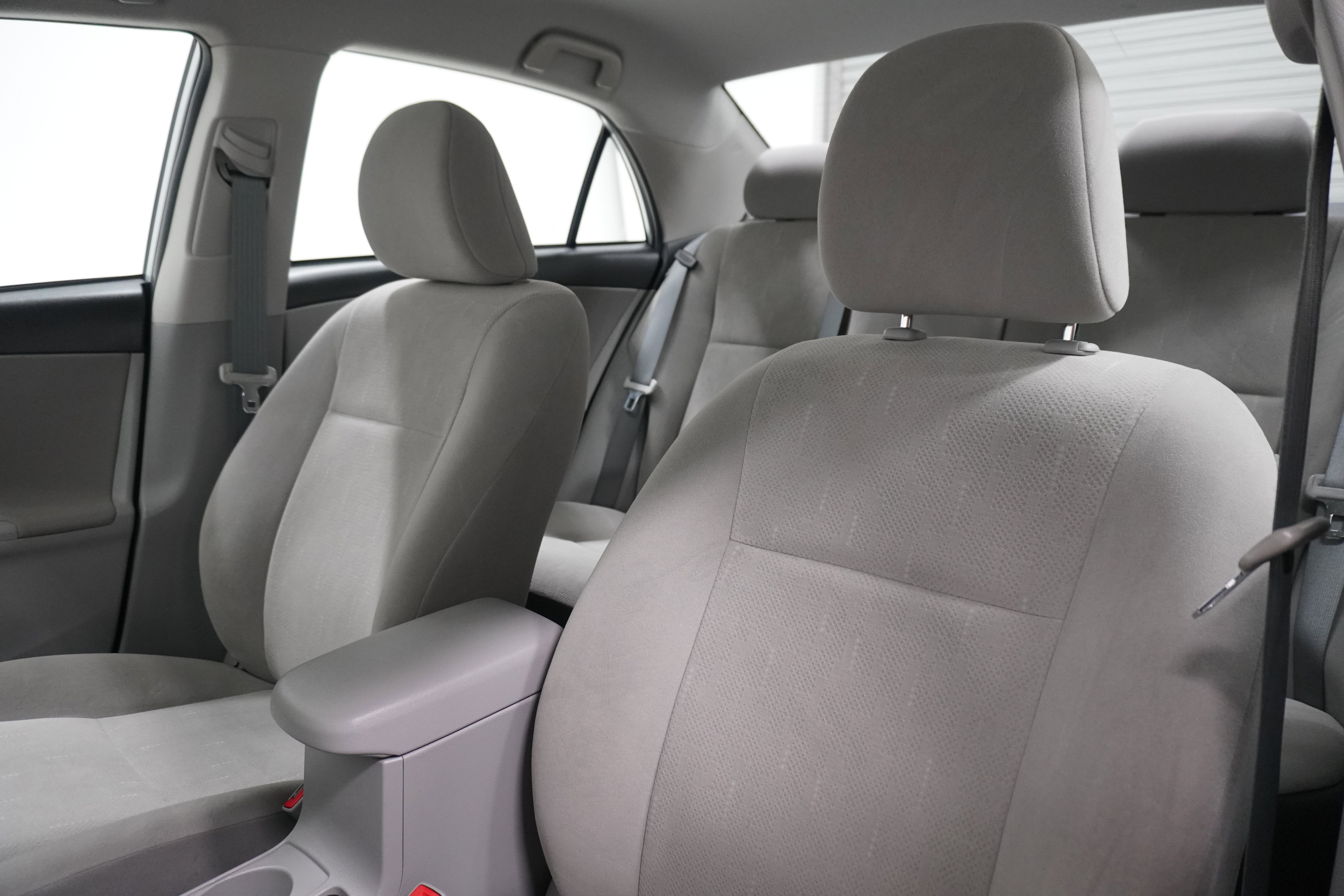 Used 2013 Toyota Corolla L image 10