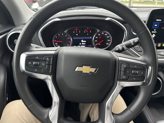 Used 2024 Chevrolet Blazer LT w/ Convenience Package FWD image 11