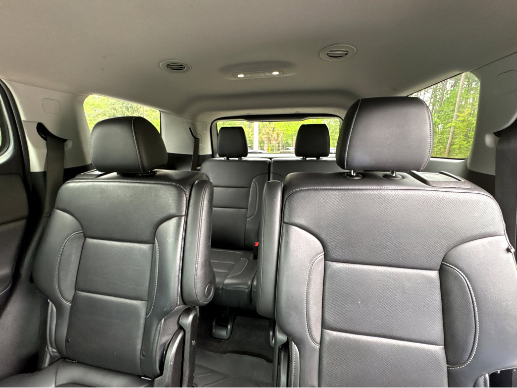 Used 2020 GMC Acadia SLT w/ Driver Alert Package II image 22