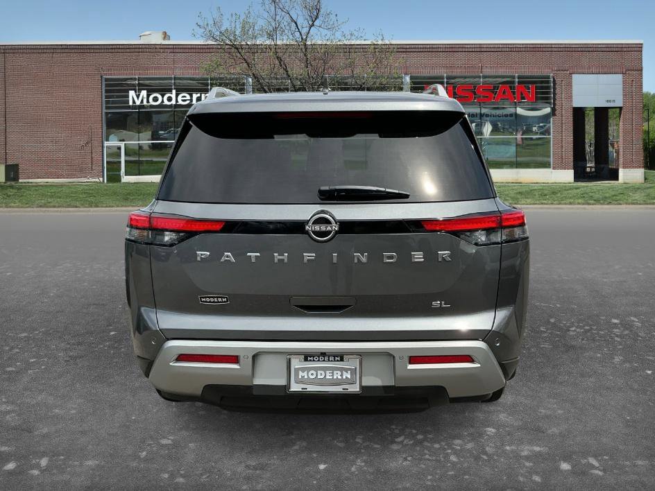 Certified 2024 Nissan Pathfinder SL w/ SL Premium Package image 2