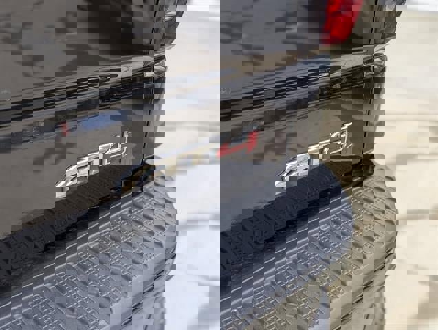 Used 2020 GMC Sierra 1500 AT4 w/ AT4 Premium Package image 12