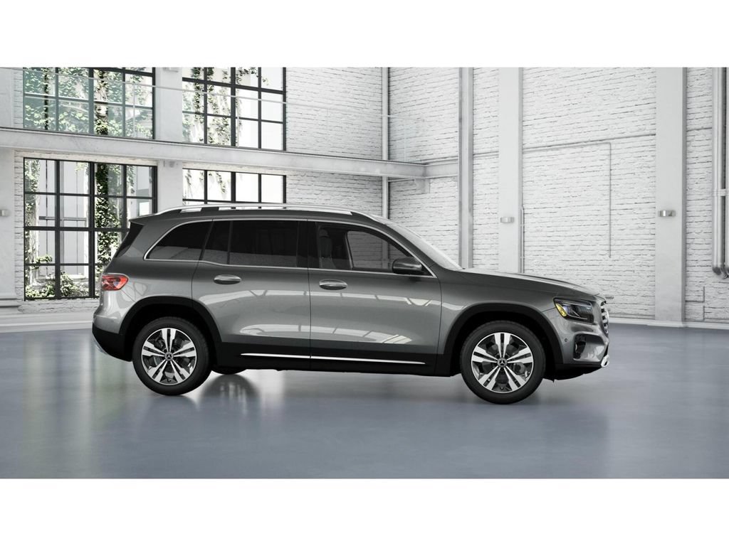 Used 2026 Mercedes-Benz GLB 250 4MATIC image 15