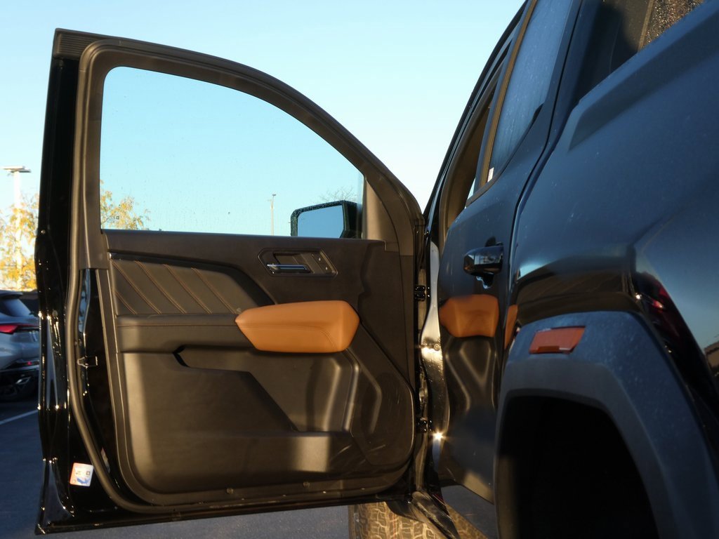 New 2026 GMC Canyon AT4 image 26