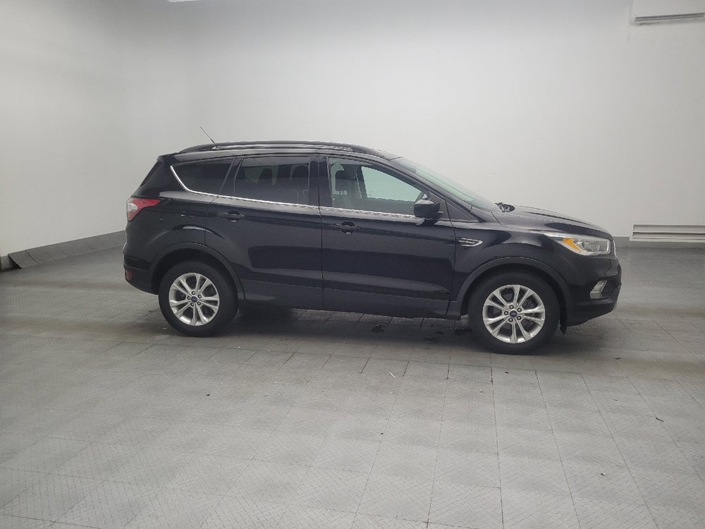 Used 2017 Ford Escape SE w/ Equipment Group 201A FWD image 11