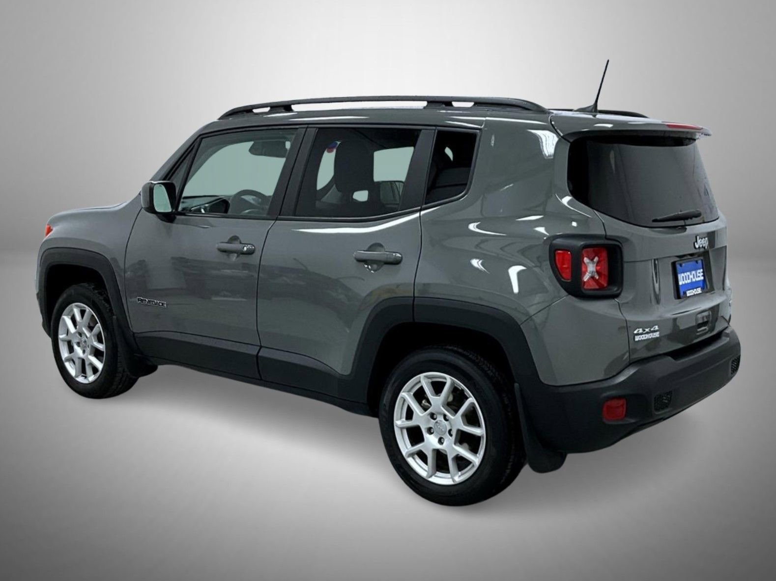 Used 2021 Jeep Renegade Latitude AWD/4WD image 7