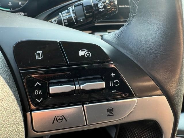Used 2024 Hyundai Elantra Limited FWD image 35