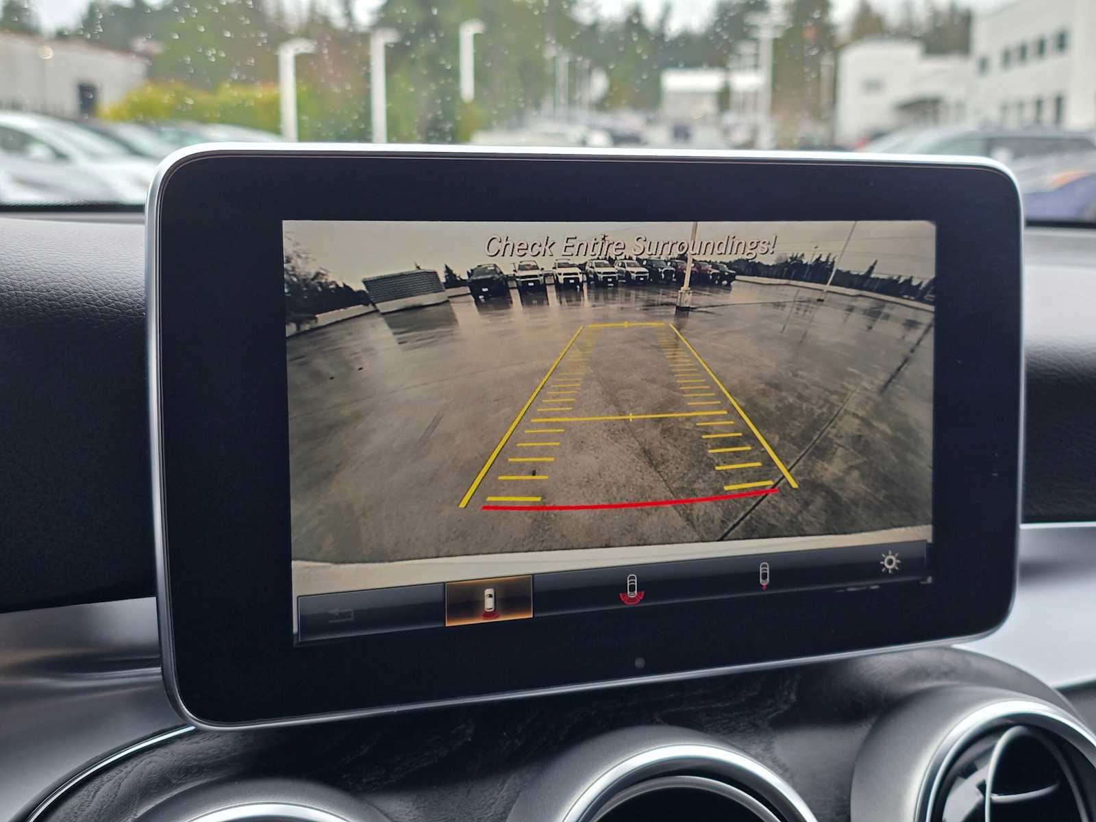 Used 2017 Mercedes-Benz GLC 300 4MATIC image 28