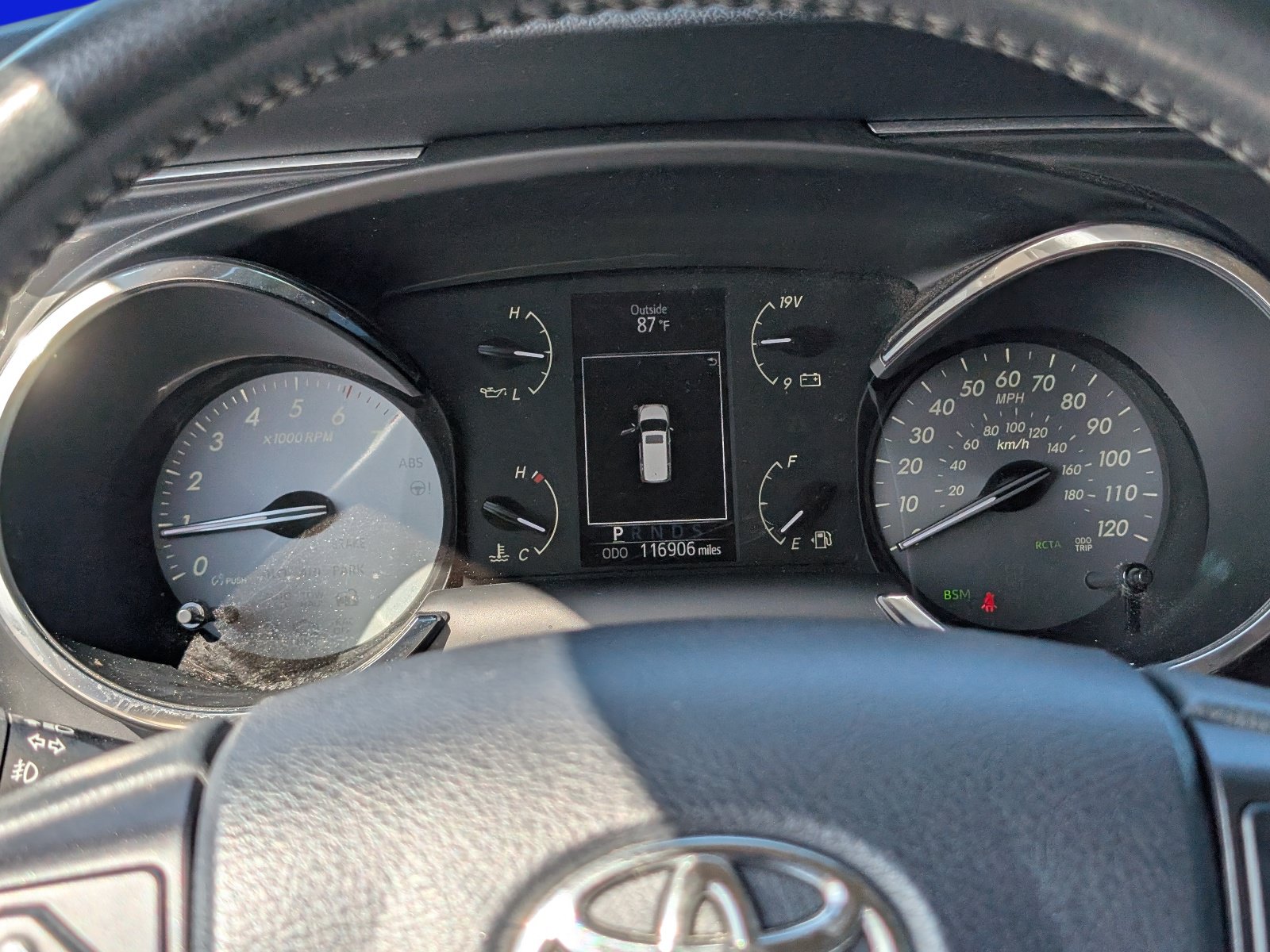 Used 2020 Toyota Sequoia Limited w/ Safety & Convenience Package RWD image 24