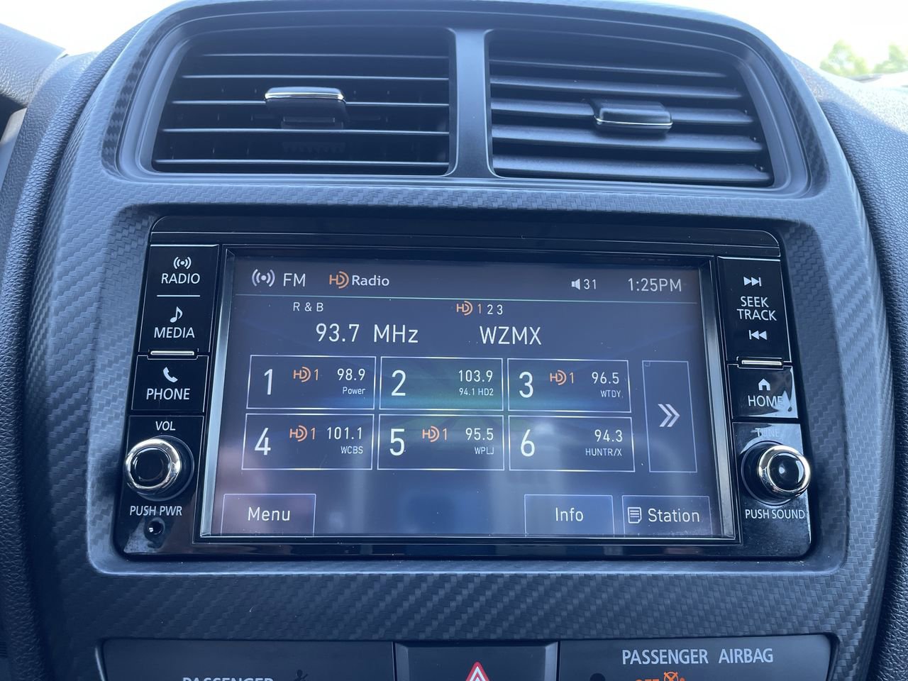Used 2025 Mitsubishi Outlander Sport AWD image 13
