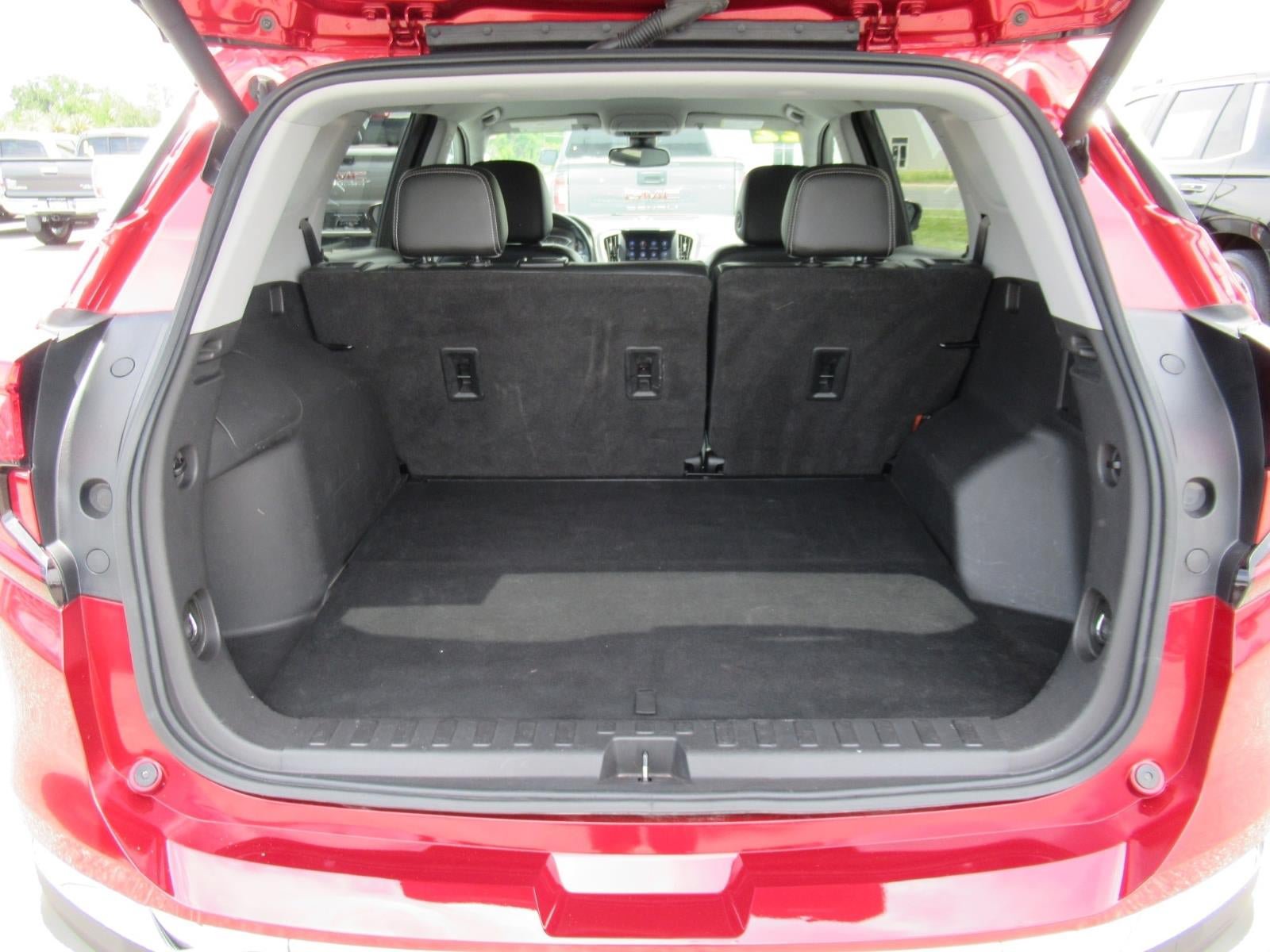 Used 2022 GMC Terrain SLT FWD image 33