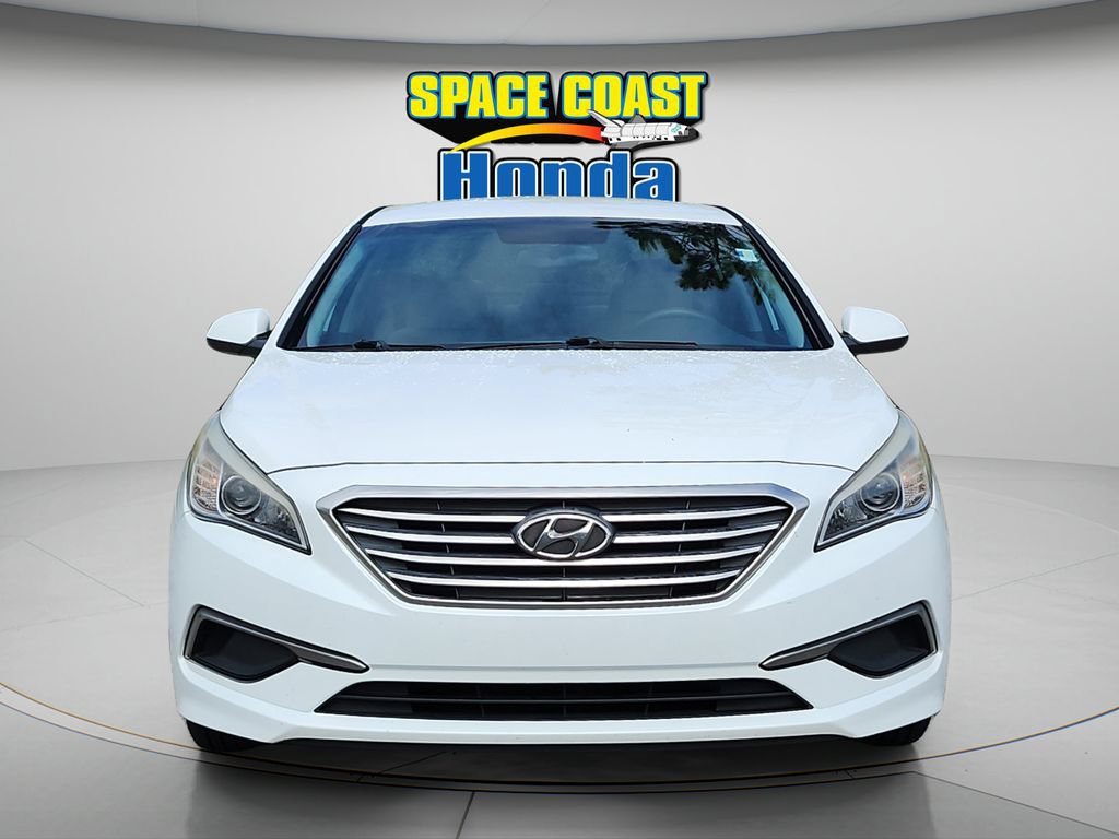 Used 2016 Hyundai Sonata SE FWD image 3