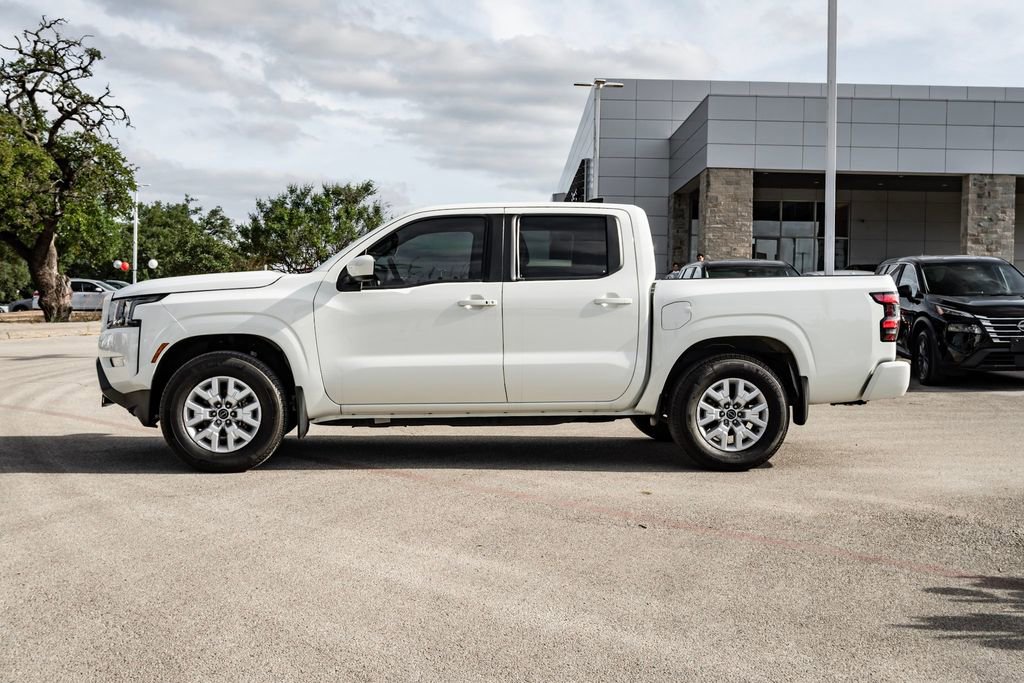 Used 2024 Nissan Frontier SV w/ SV Convenience Package RWD image 8