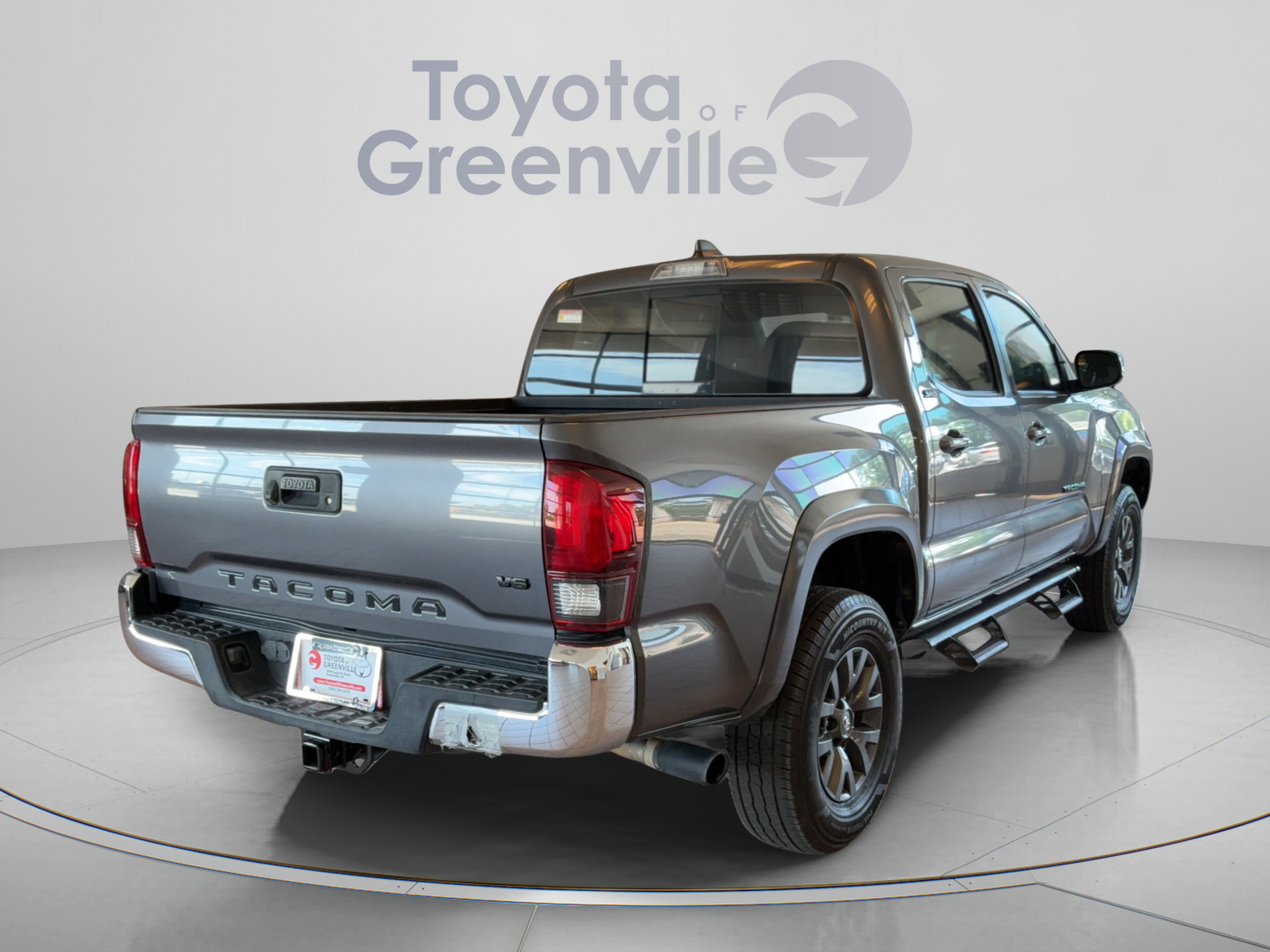 Used 2021 Toyota Tacoma SR5 RWD image 6