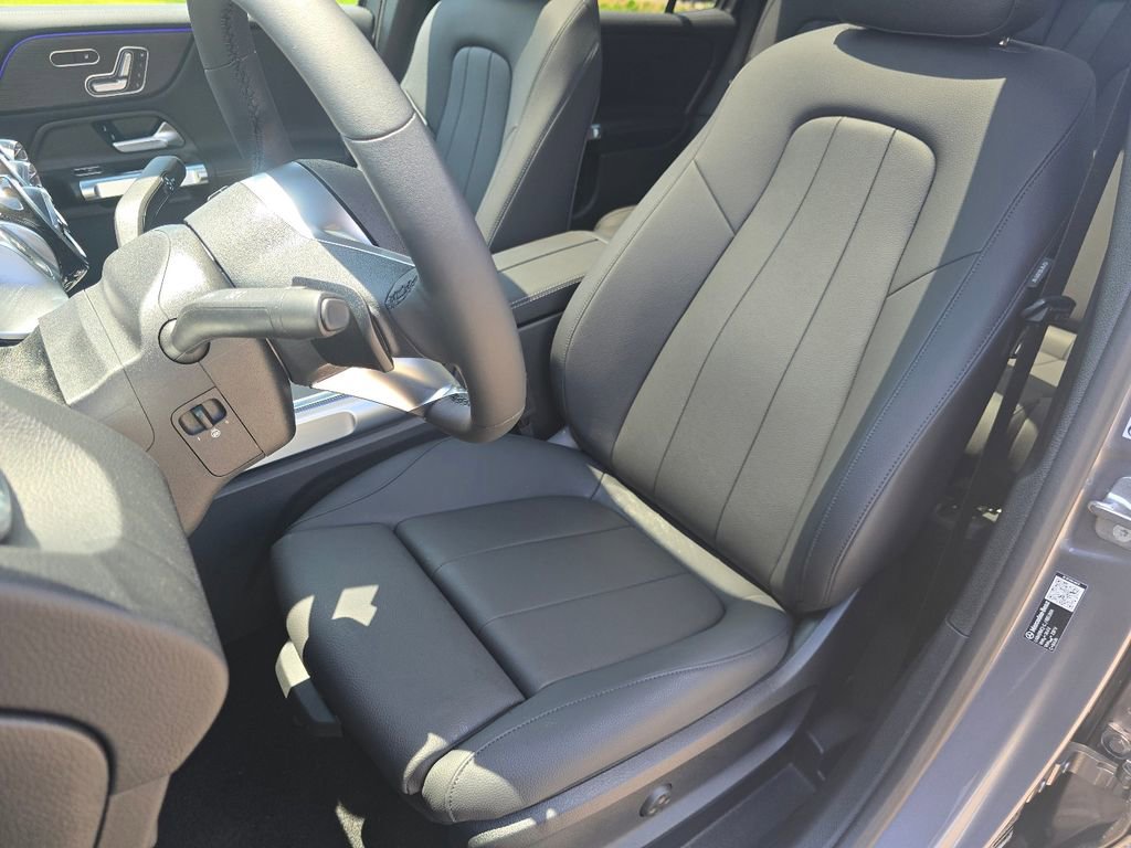 New 2026 Mercedes-Benz GLB 250 4MATIC image 23