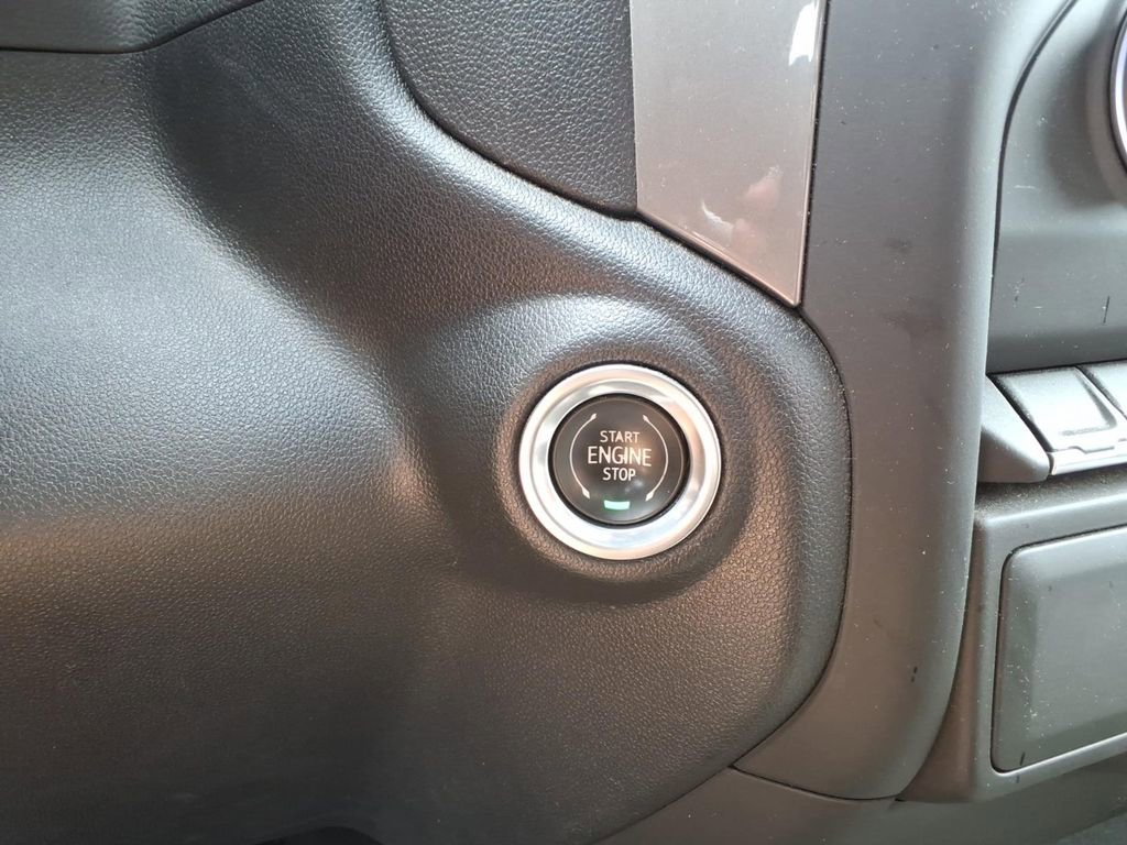 Used 2023 Chevrolet Silverado 1500 Custom image 19