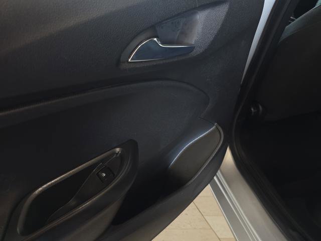 Used 2017 Chevrolet Cruze LS FWD image 22