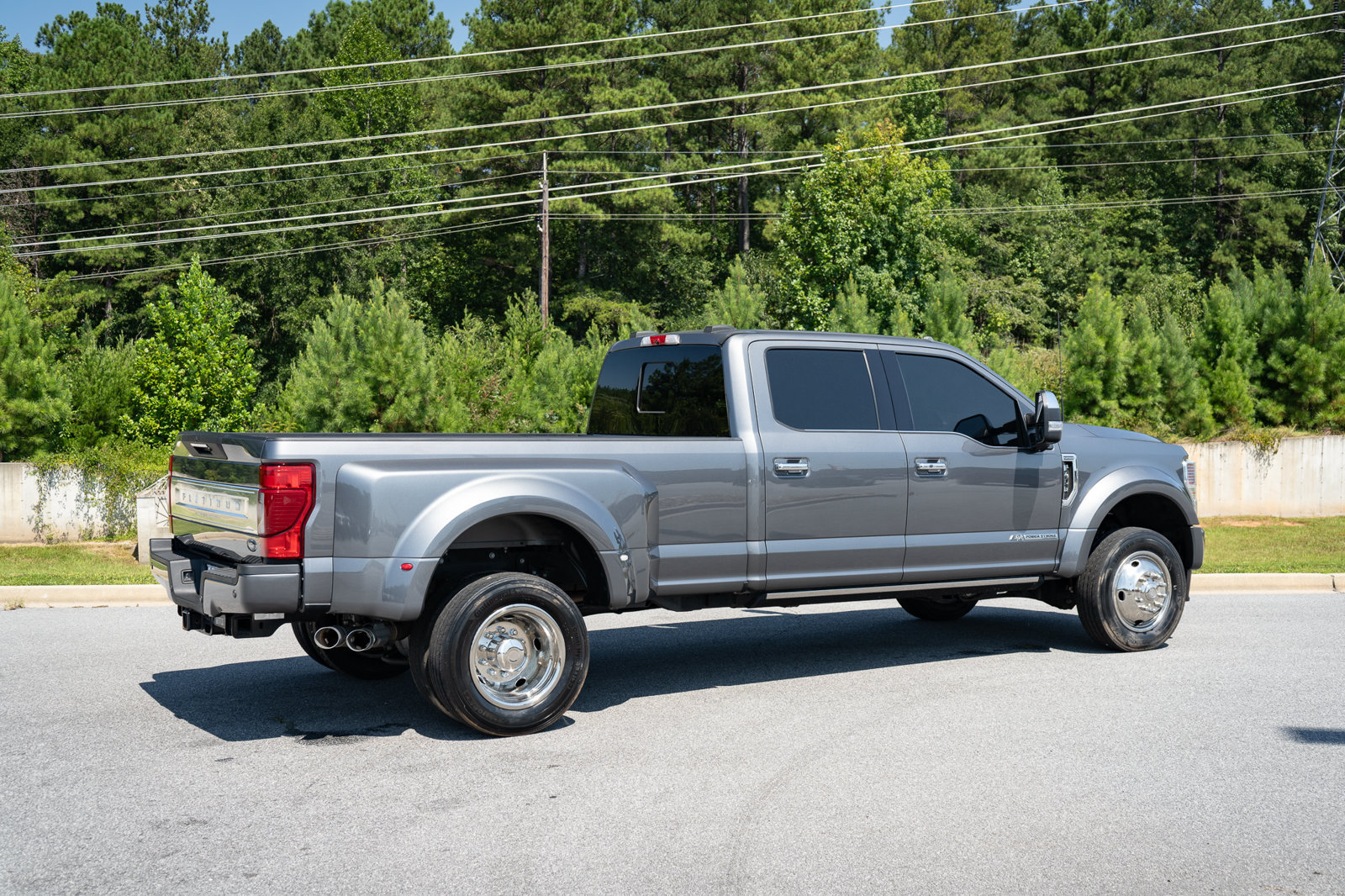 Used 2022 Ford F450 Platinum w/ FX4 Off-Road Package AWD/4WD image 23