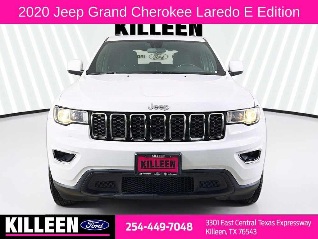 Used 2020 Jeep Grand Cherokee Laredo image 2