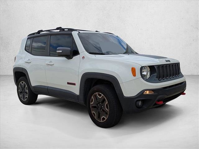 Used 2017 Jeep Renegade Trailhawk image 3
