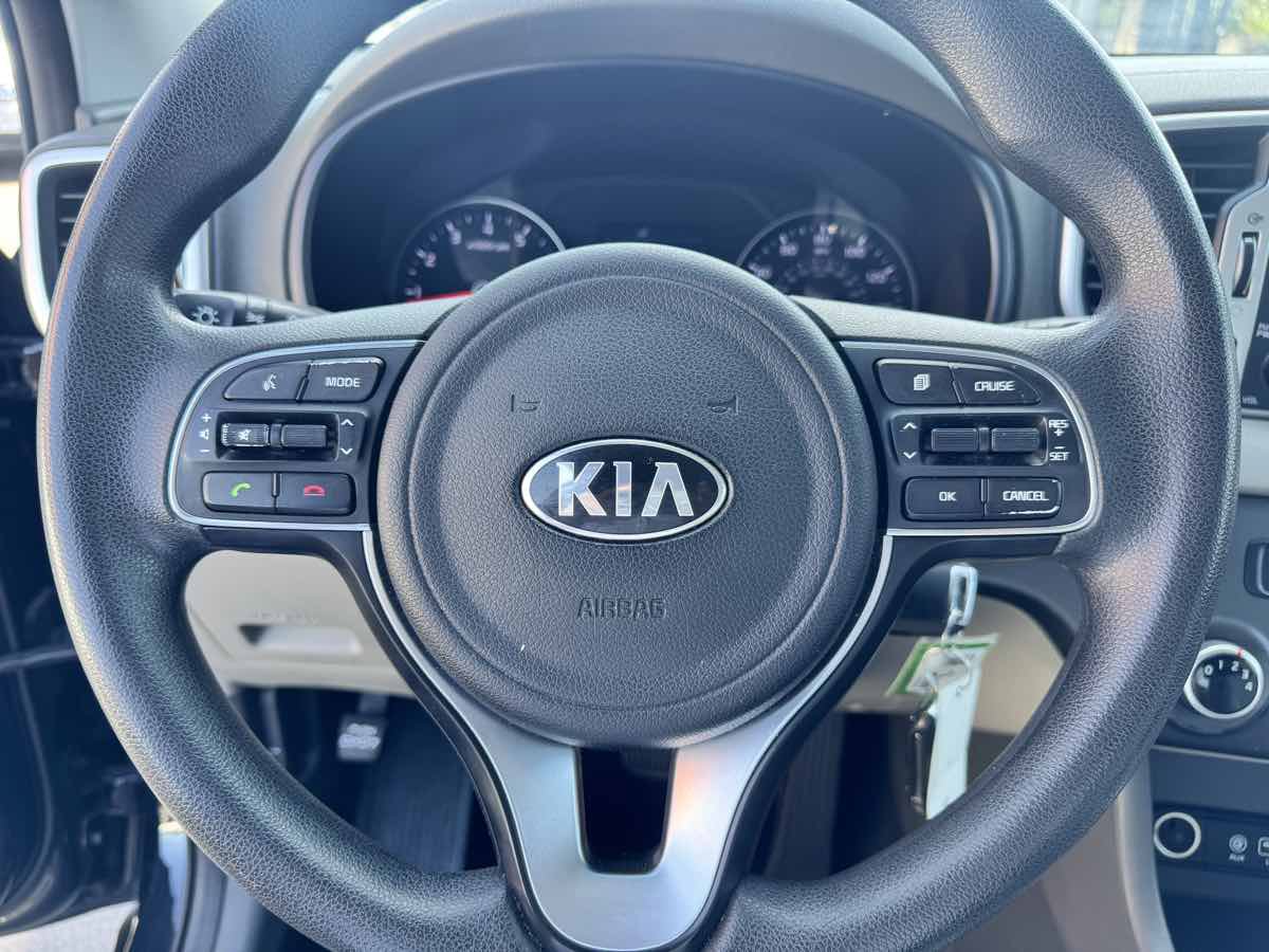 Used 2019 Kia Sportage LX FWD image 39