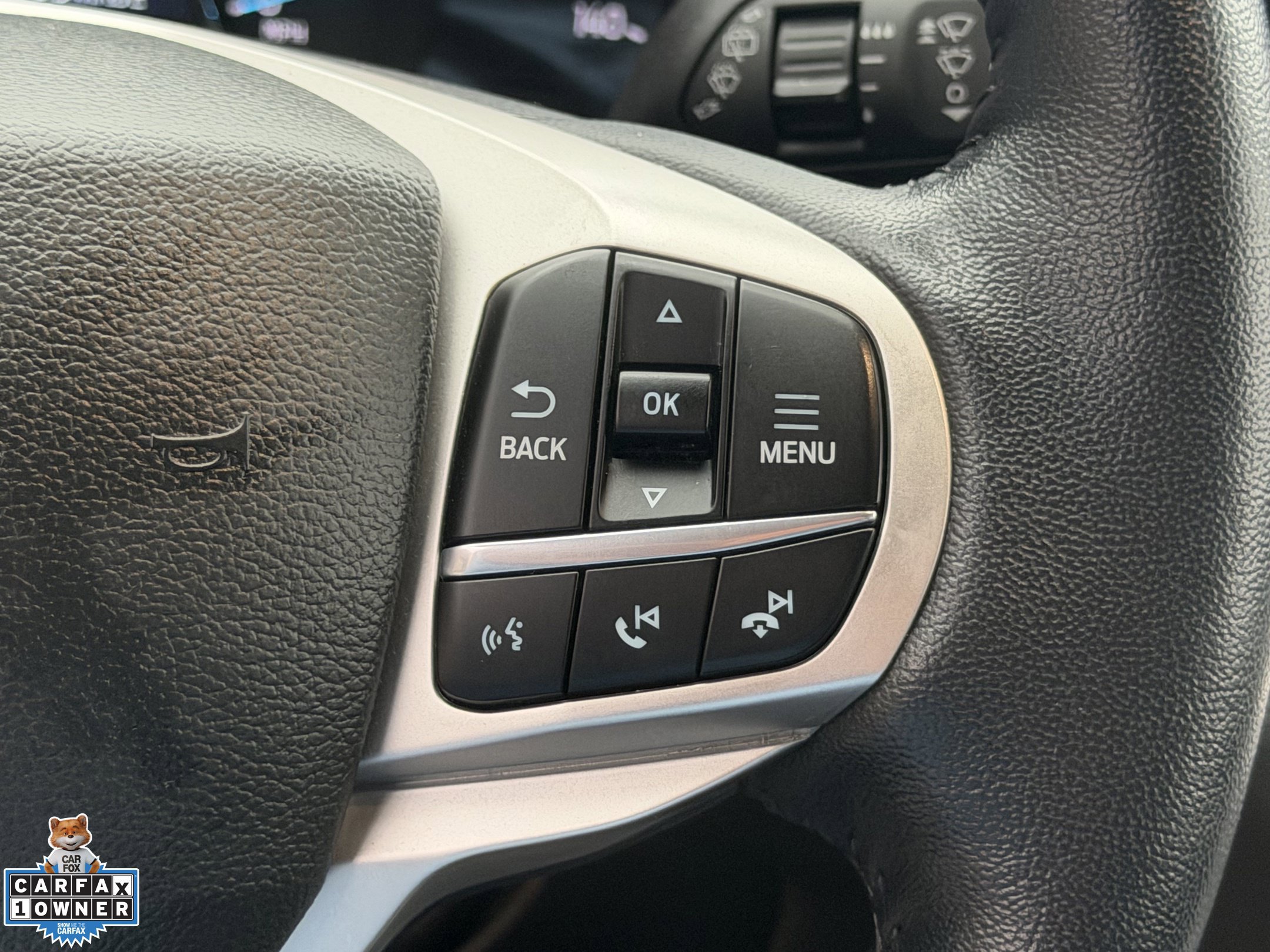 Used 2023 Ford Explorer XLT w/ Equipment Group 202A AWD/4WD image 17