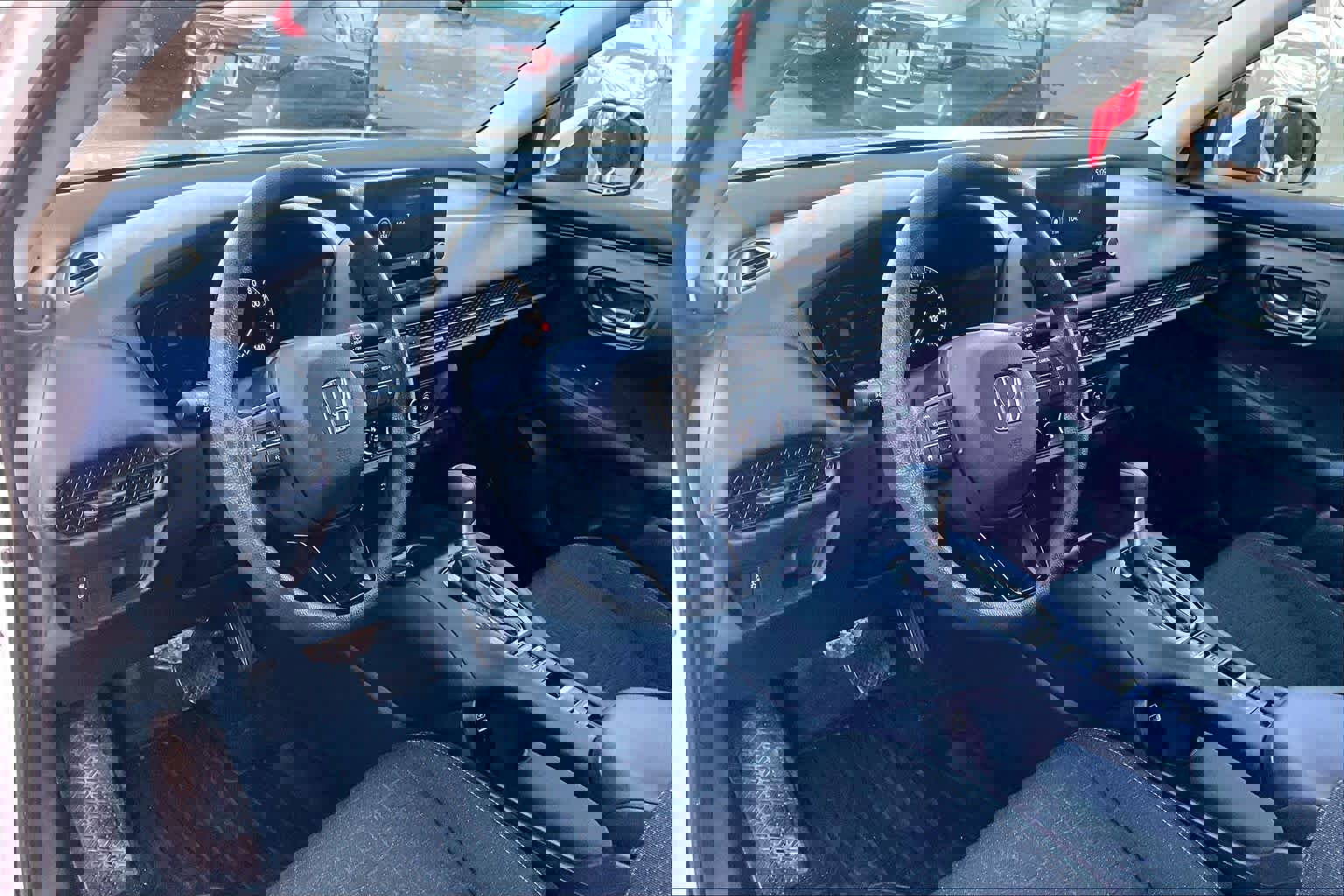 Used 2023 Honda HR-V LX image 16