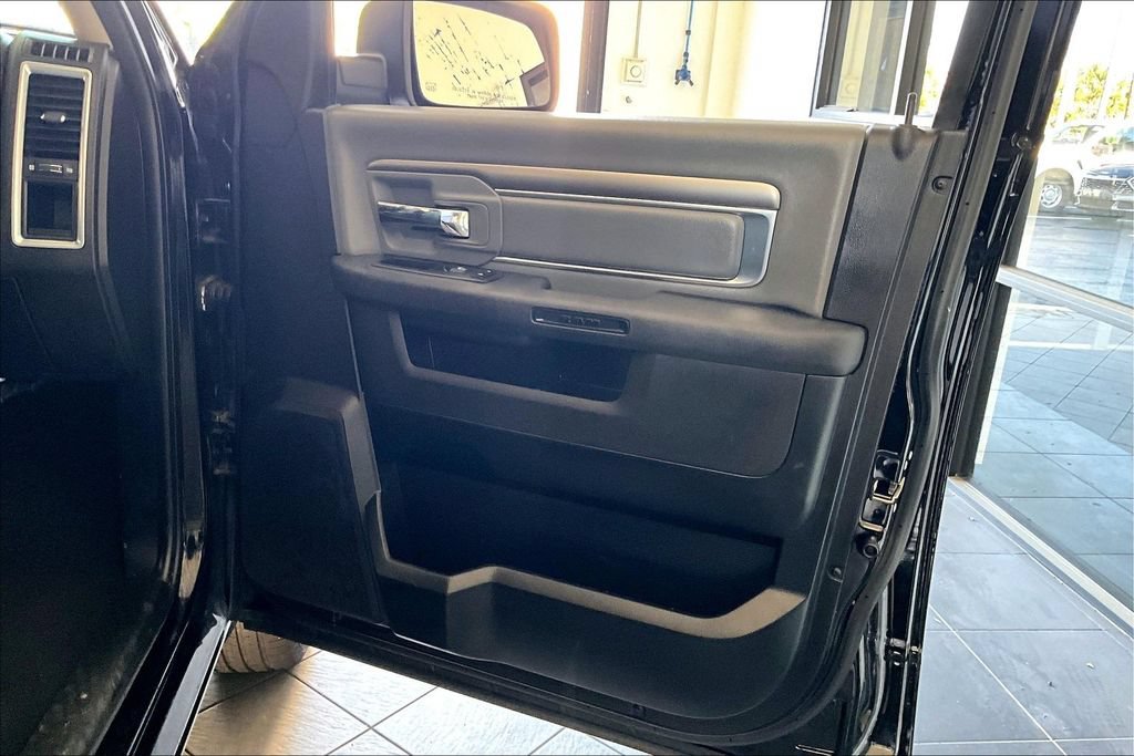 Used 2021 RAM 1500 Classic SLT RWD image 26