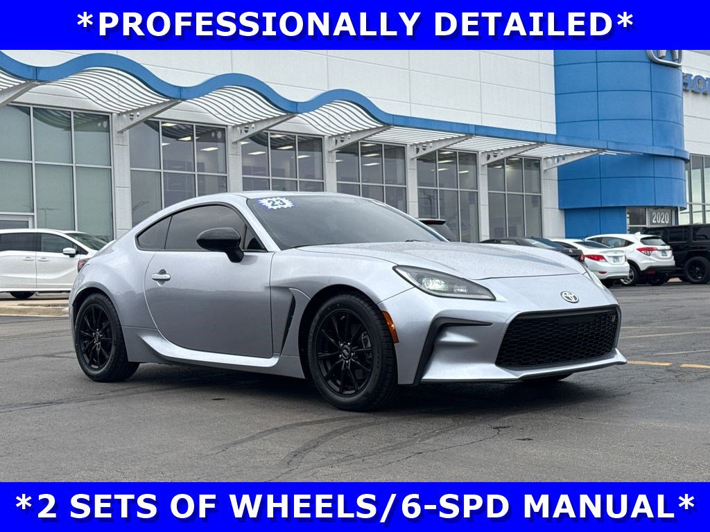 Used 2023 Toyota GR86 Premium w/ ALL Weather Mat Package (TMS) image 3