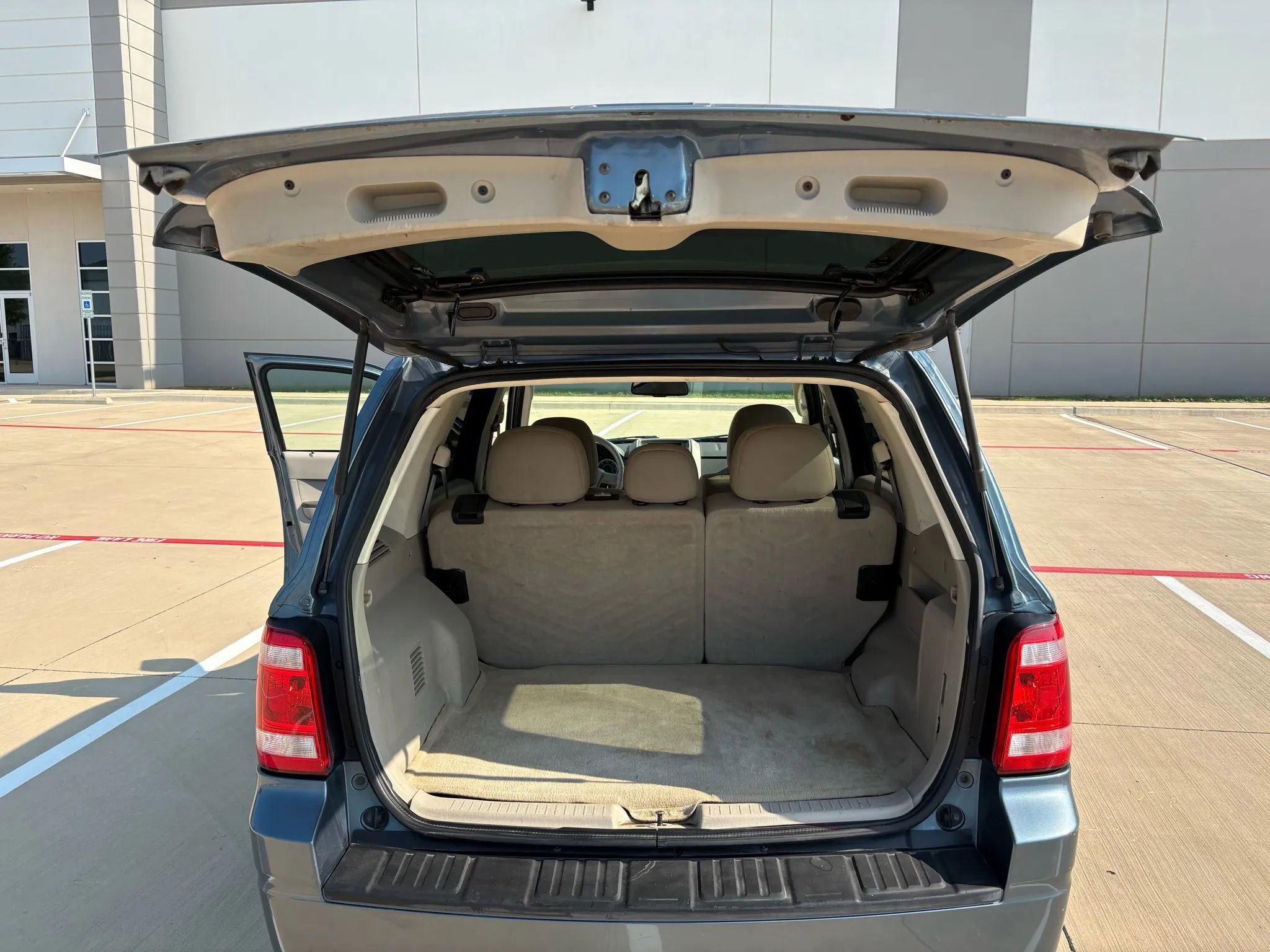 Used 2011 Ford Escape 4WD Hybrid image 15