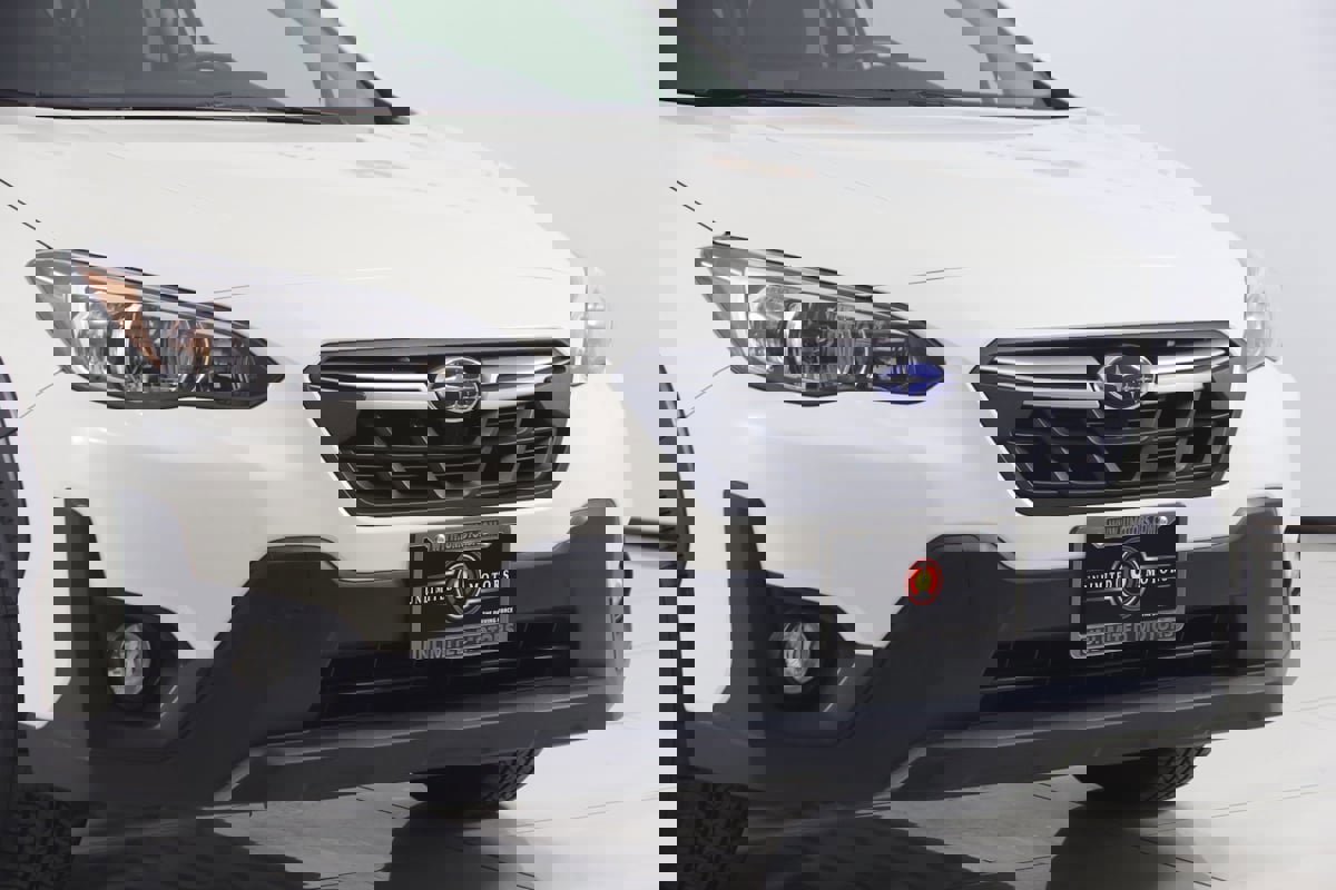 Used 2023 Subaru Crosstrek 2.0i Premium image 32