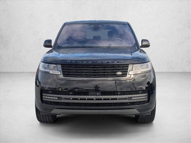 Used 2023 Land Rover Range Rover SE image 2