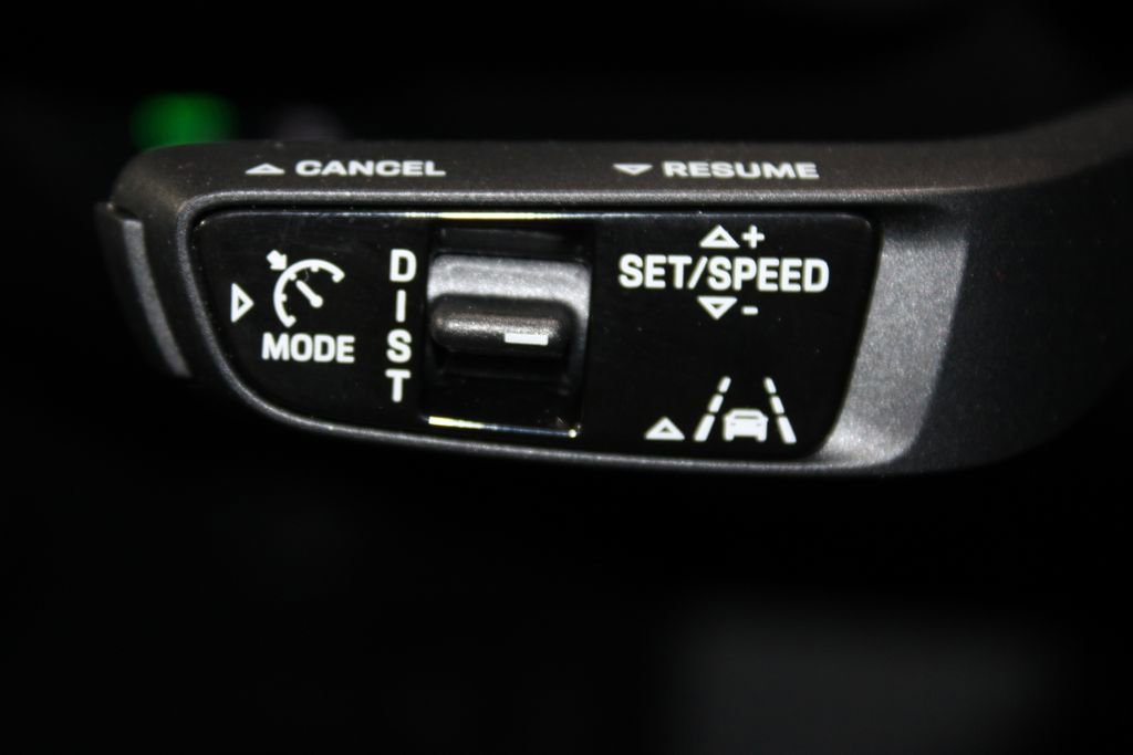 Used 2024 Porsche Cayenne AWD/4WD image 43