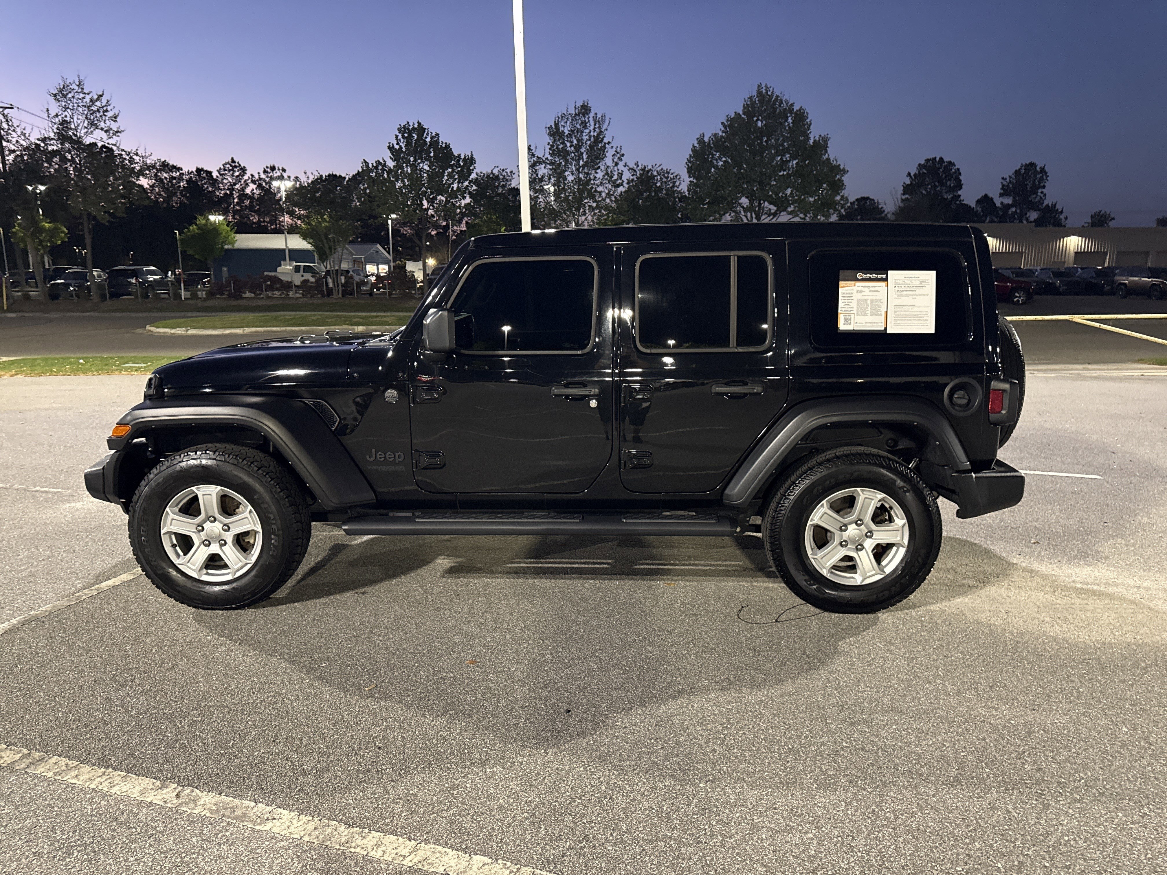 Used 2022 Jeep Wrangler Unlimited Sport w/ Sun And Sound Package image 15