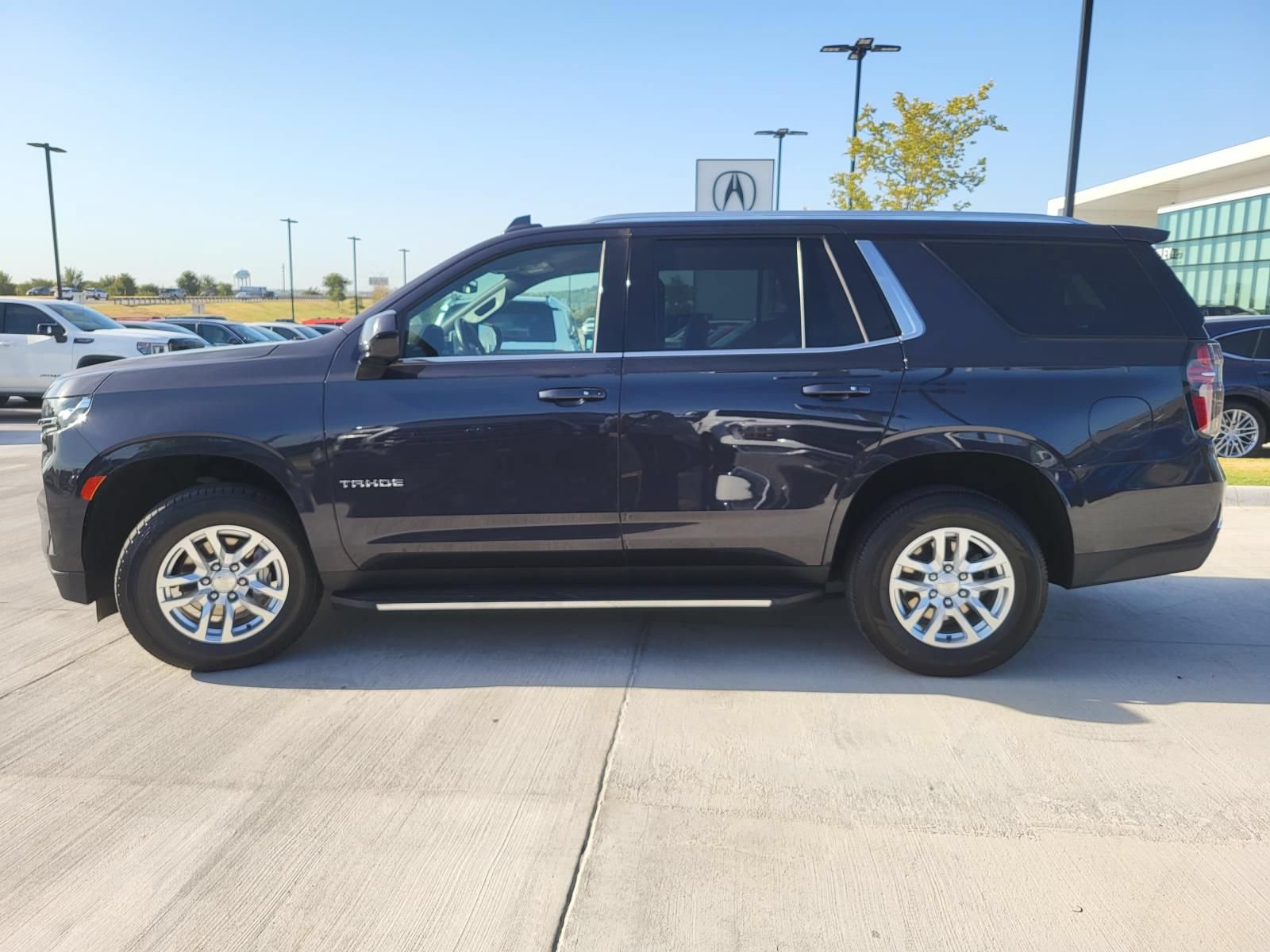 Used 2023 Chevrolet Tahoe LT AWD/4WD image 3