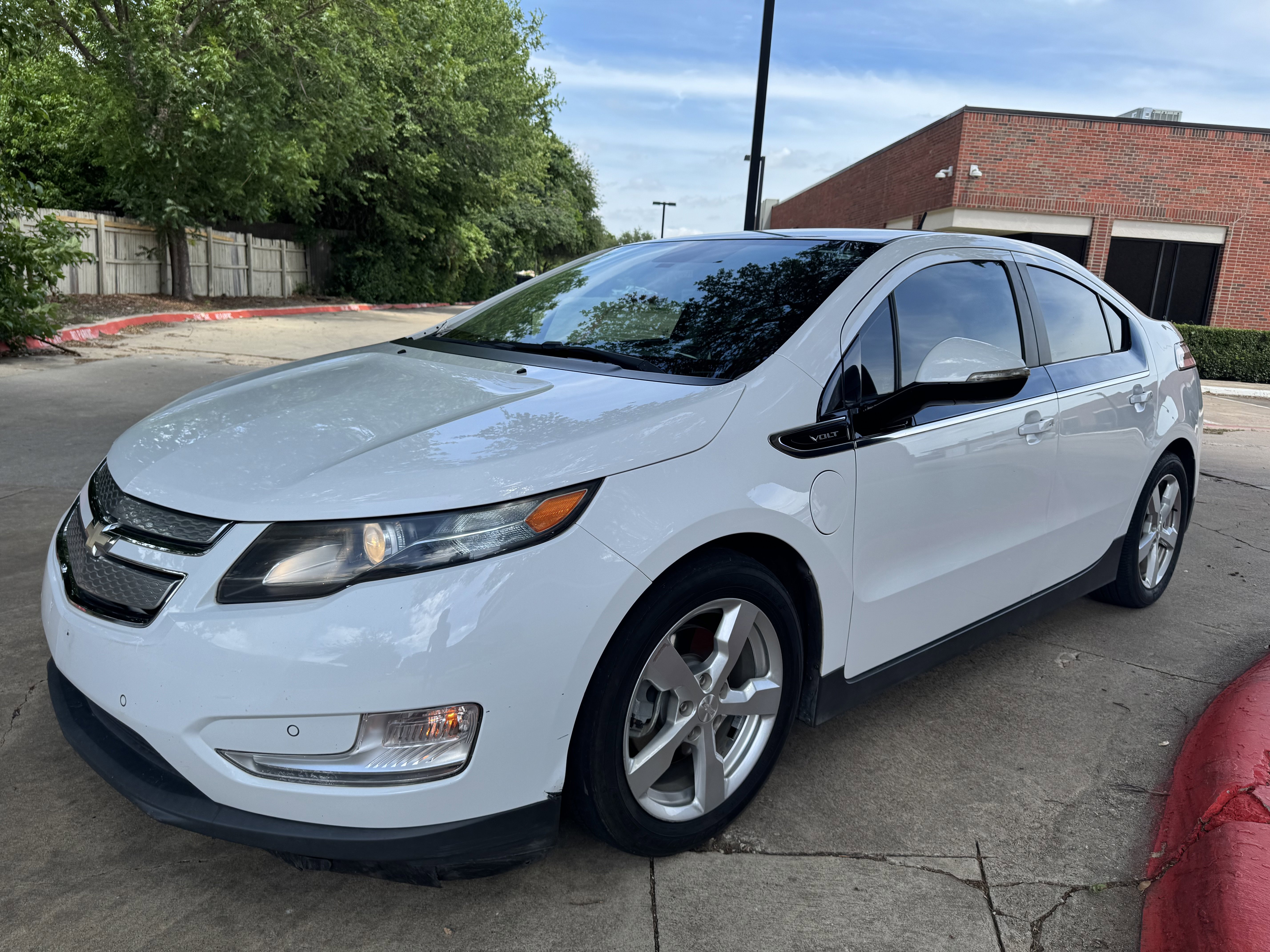 Used 2012 Chevrolet Volt FWD image 7