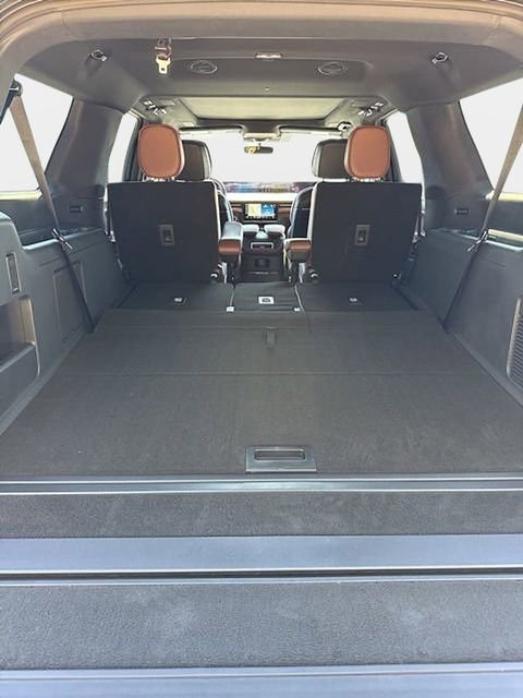 New 2026 Lincoln Navigator L Reserve AWD/4WD image 24