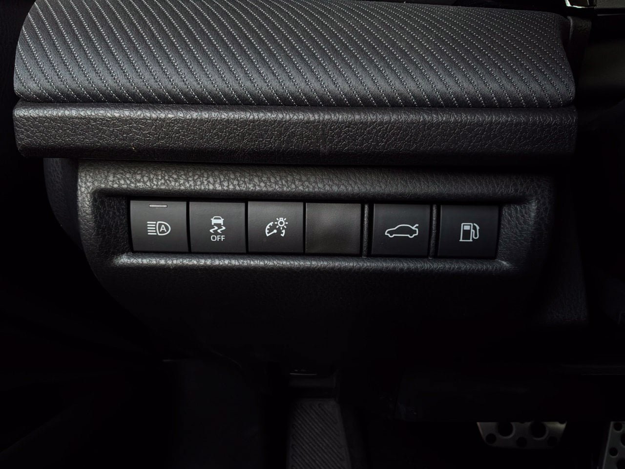 Used 2026 Toyota Camry SE FWD image 24
