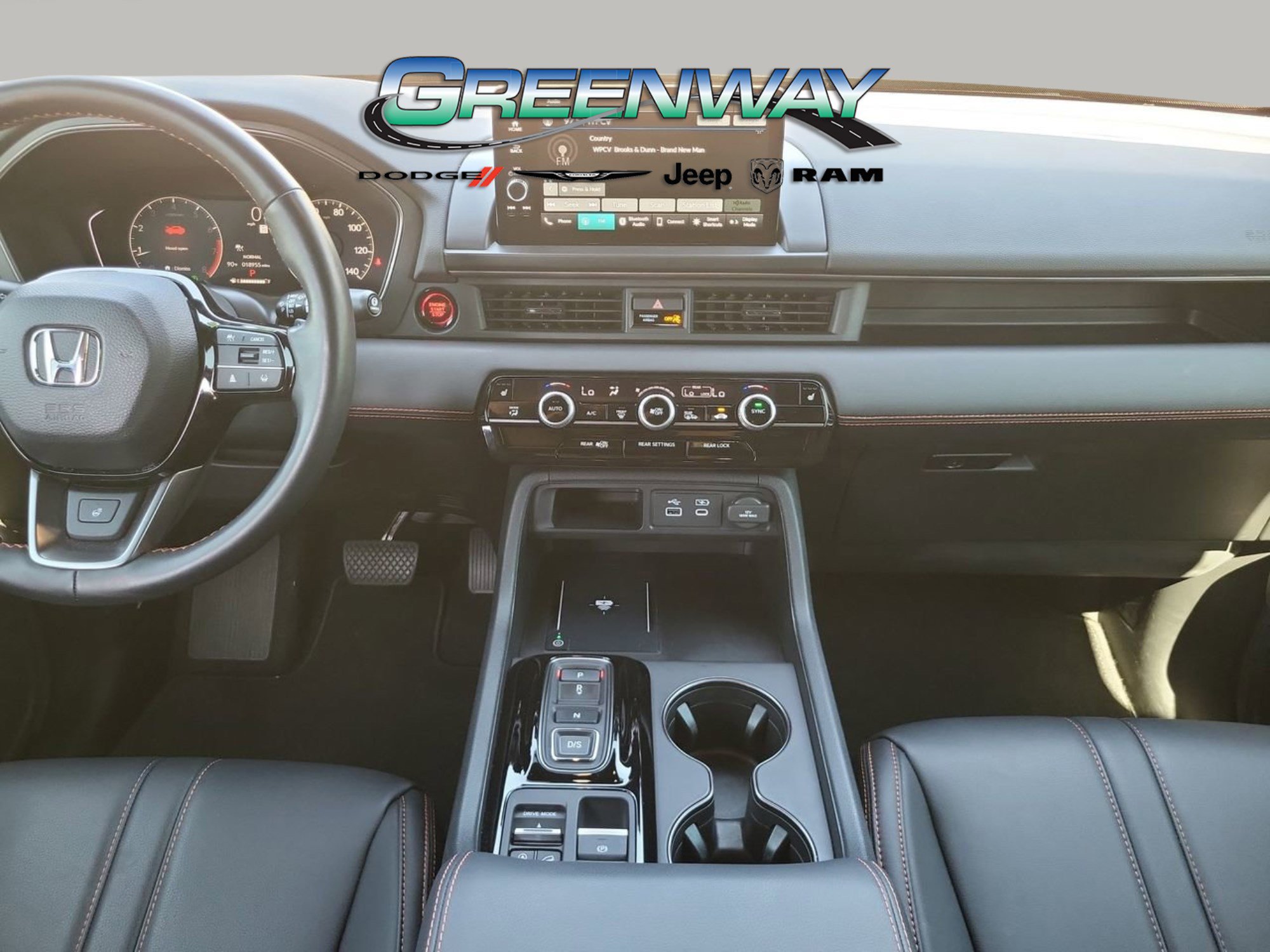 Used 2024 Honda Pilot TrailSport image 15